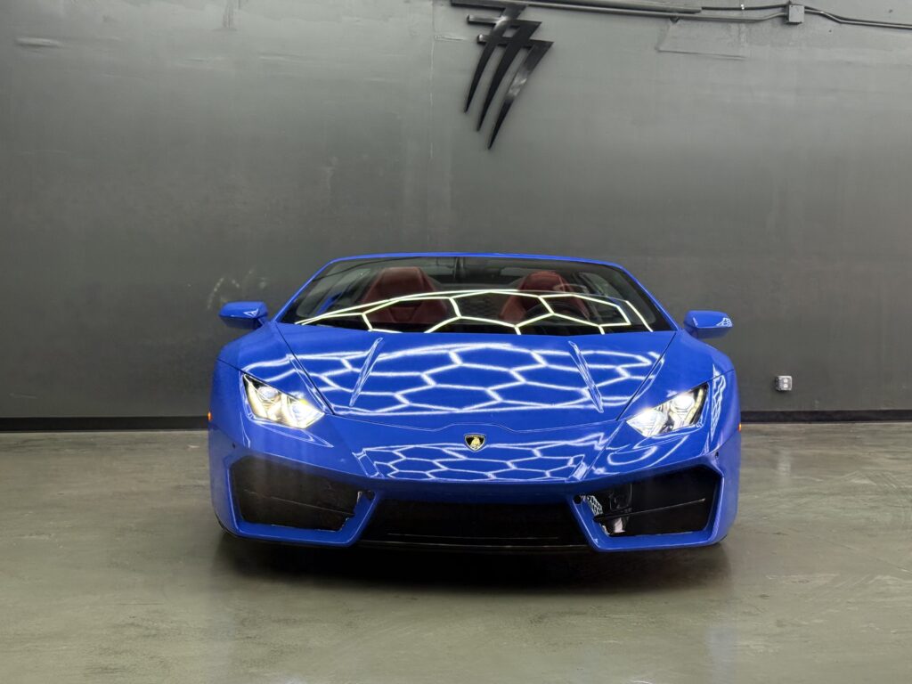 lamborghini huracan blue convertible