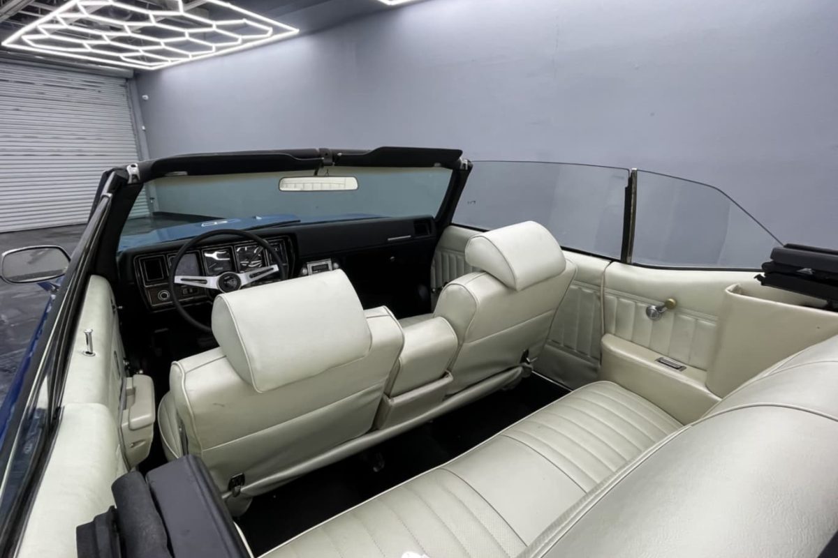 1971-Convertible-Buick-GS-Interior-View