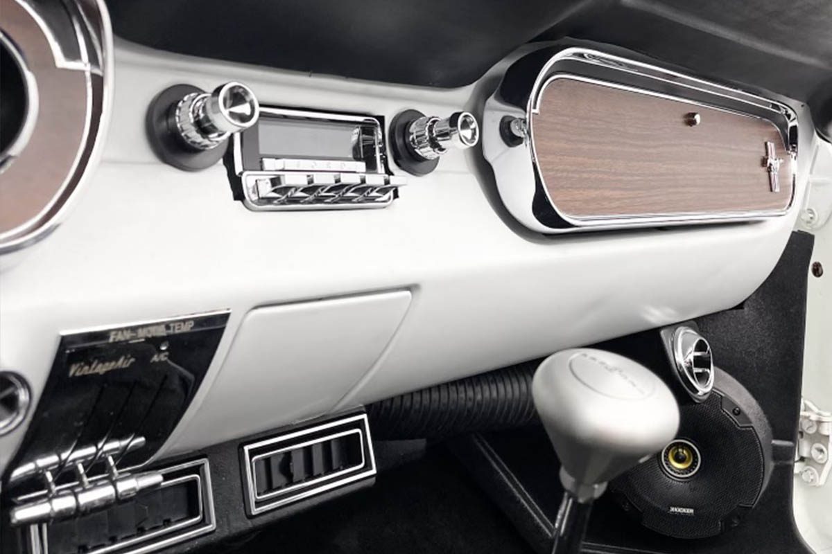 Las-Vegas-1965-white-ford-mustang-front-dashboard-view