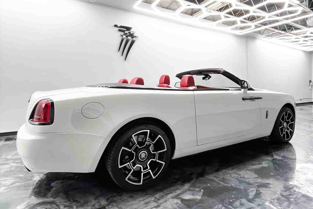 Las-Vegas-Rolls-Royce-Dawn-back-side-view