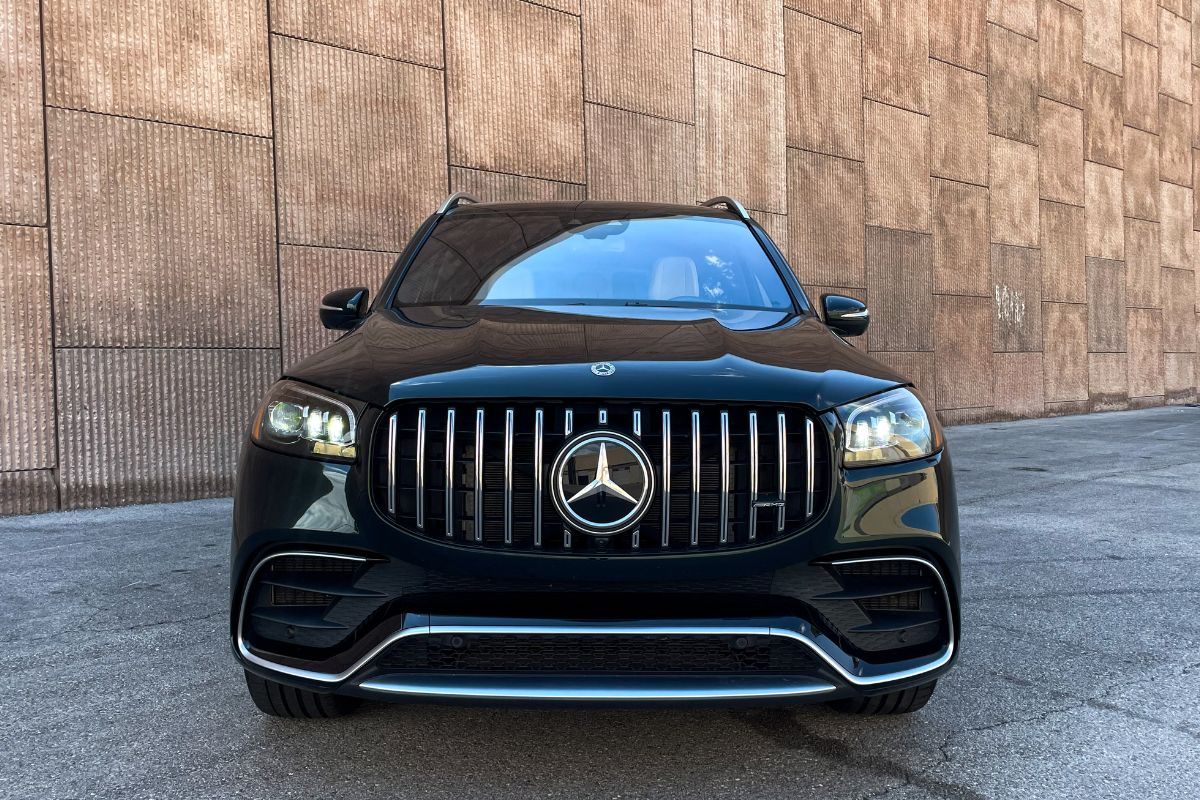 Mercedez GLS63 Front View