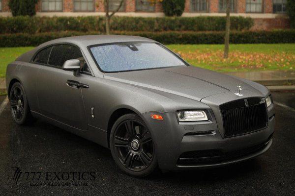 Rolls Royce Wraith top corner front view