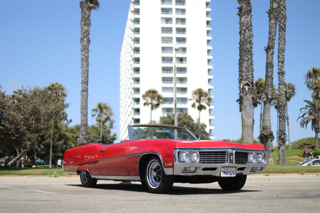 70 Buick Electra (Red) 02