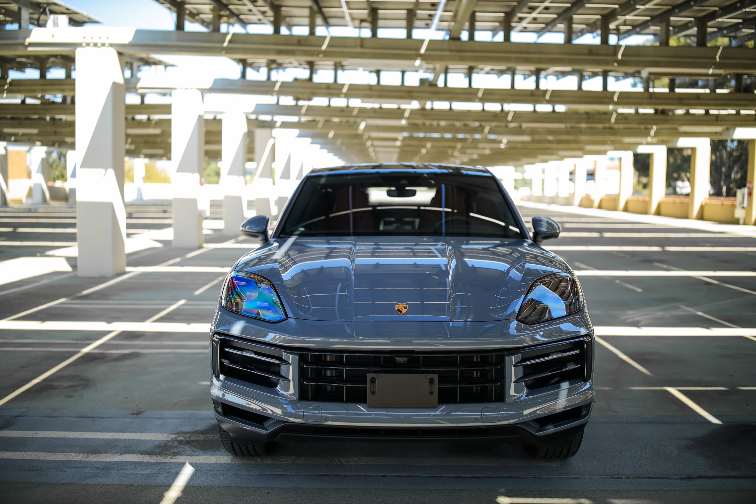 Front view of the Porsche Cayenne in Nardo Grey