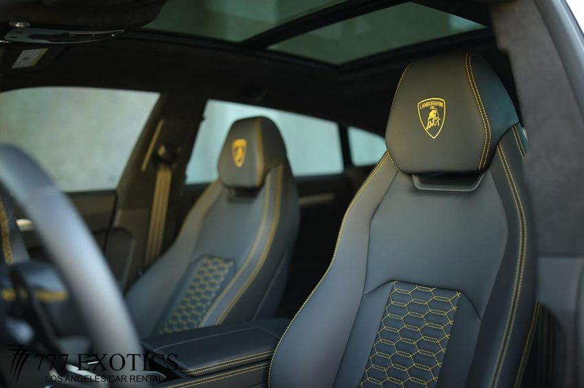 Lamborghini Urus driver leather seat