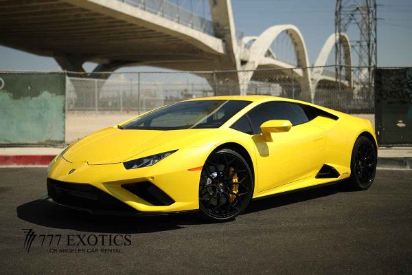 front corner of the yellow lamborghini huracan